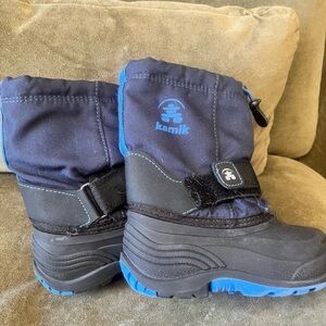 Kamik Youth Navy and Red Snow Boots